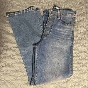 Levi’s Ribcage Ankle Straight Jean